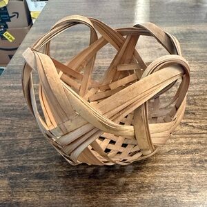 Japanese knot-style bamboo basket, handwoven